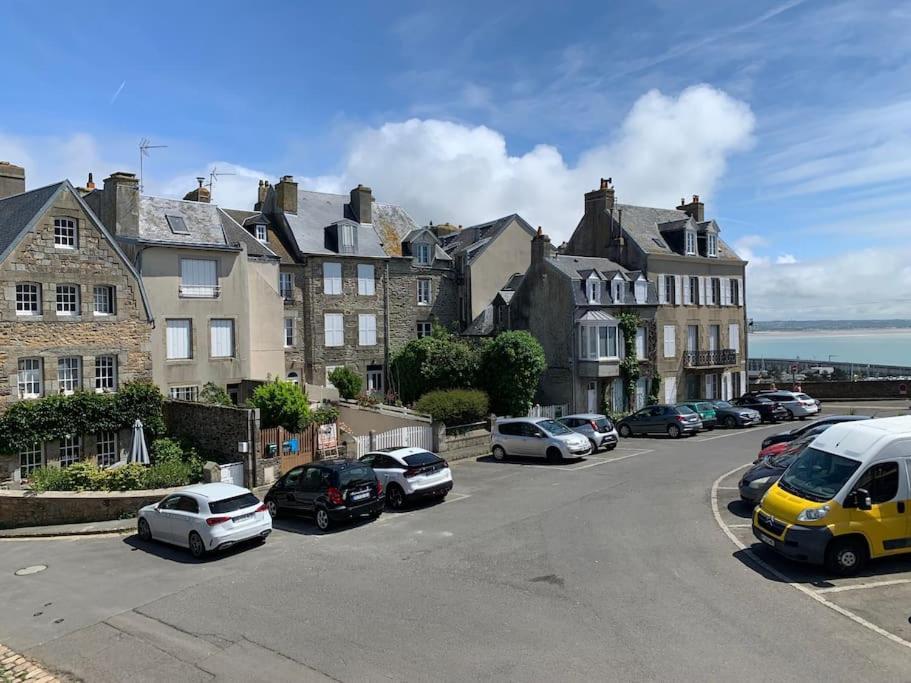 Maison Du Cap Lihou, Duplex Au 1Er Et 2Eme Etage Mansarde, Quartier Historique, Granville Buitenkant foto