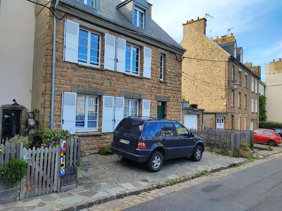 Maison Du Cap Lihou, Duplex Au 1Er Et 2Eme Etage Mansarde, Quartier Historique, Granville Buitenkant foto